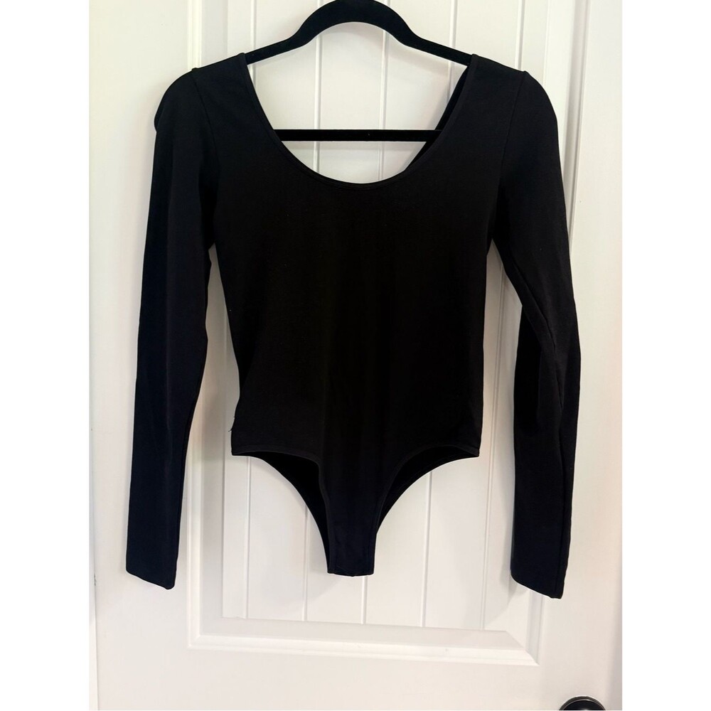 Yelete OS Black Seamless Reversible Long Sleeve Bodysuit NWOT